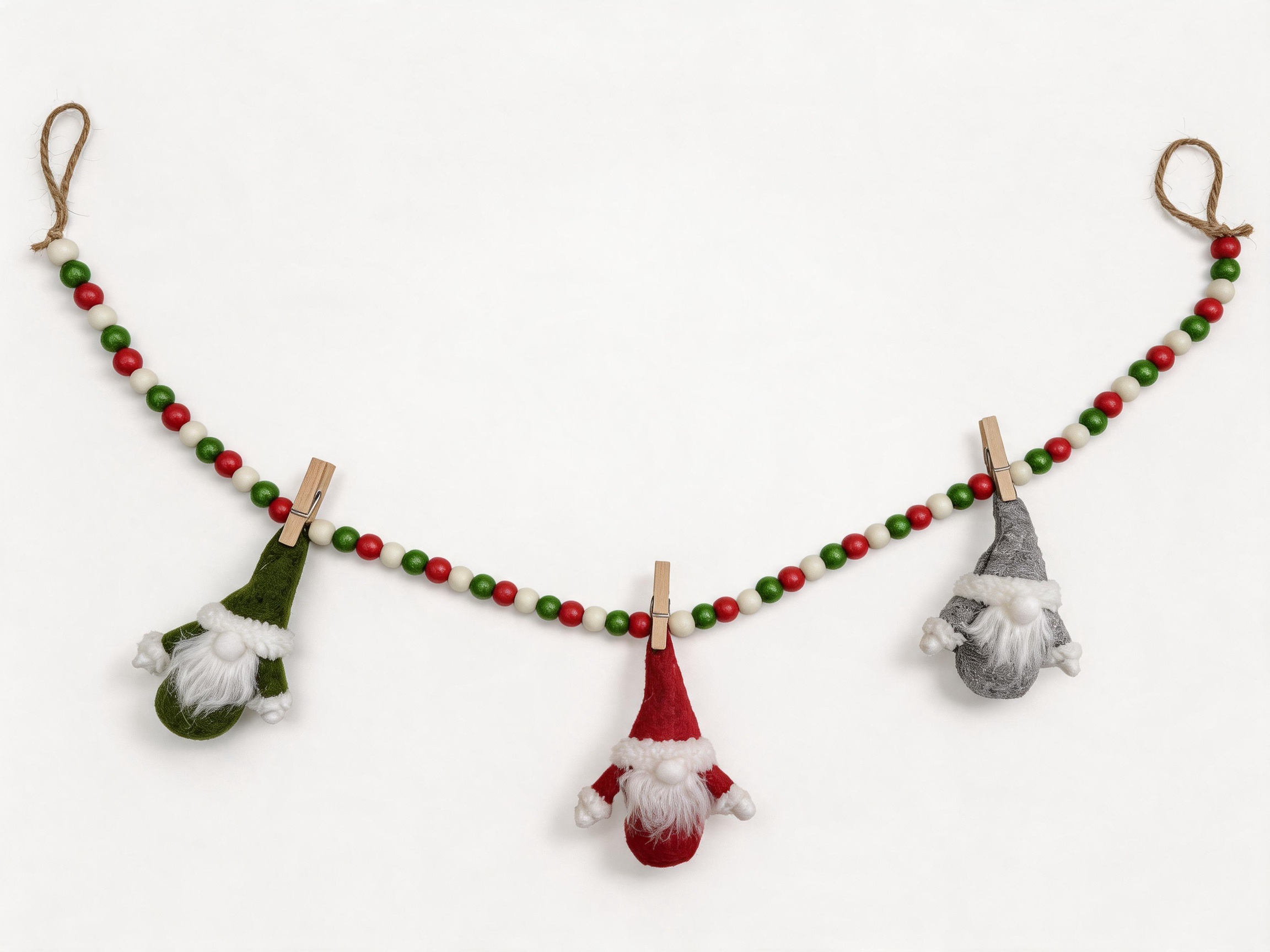 Christmas Gnome Beaded Garland with Clips