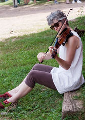 Judy Minot at the Hunterdon County Fiddle Contest