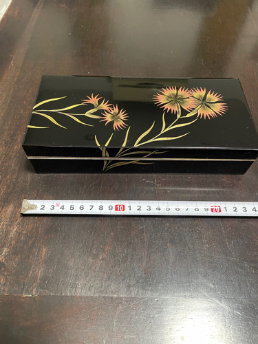 角野 岩次 沈金撫子花宝石筥 | 山崎美術工芸館