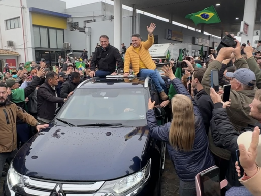 Bolsonaro encerra agenda no RS para fortalecer campanhas do PL e alavancar aliados