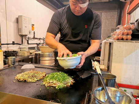 Les okonomiyakis: délices des rues de Kyoto