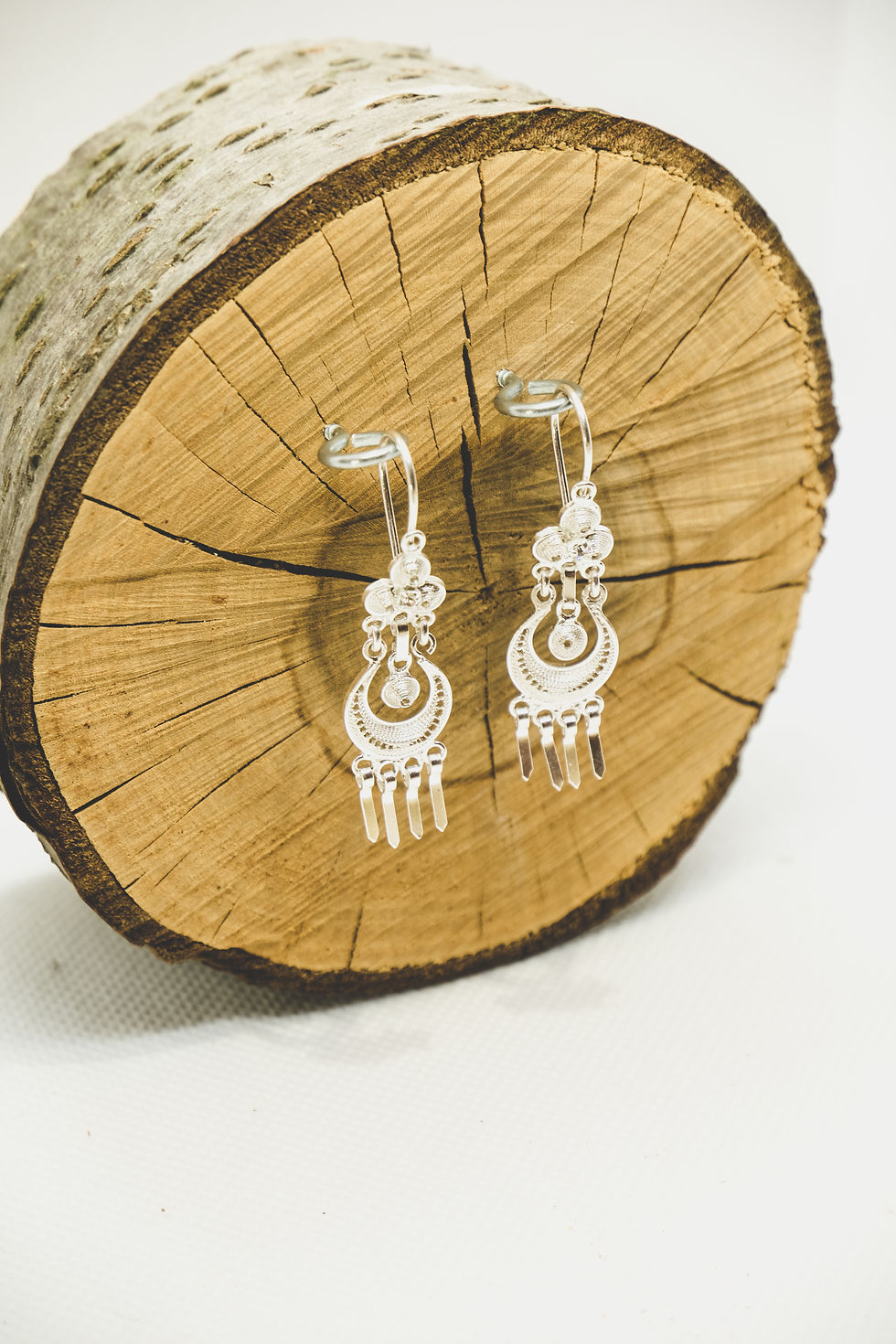 Thumbnail: Long half moon - white stone Candonga