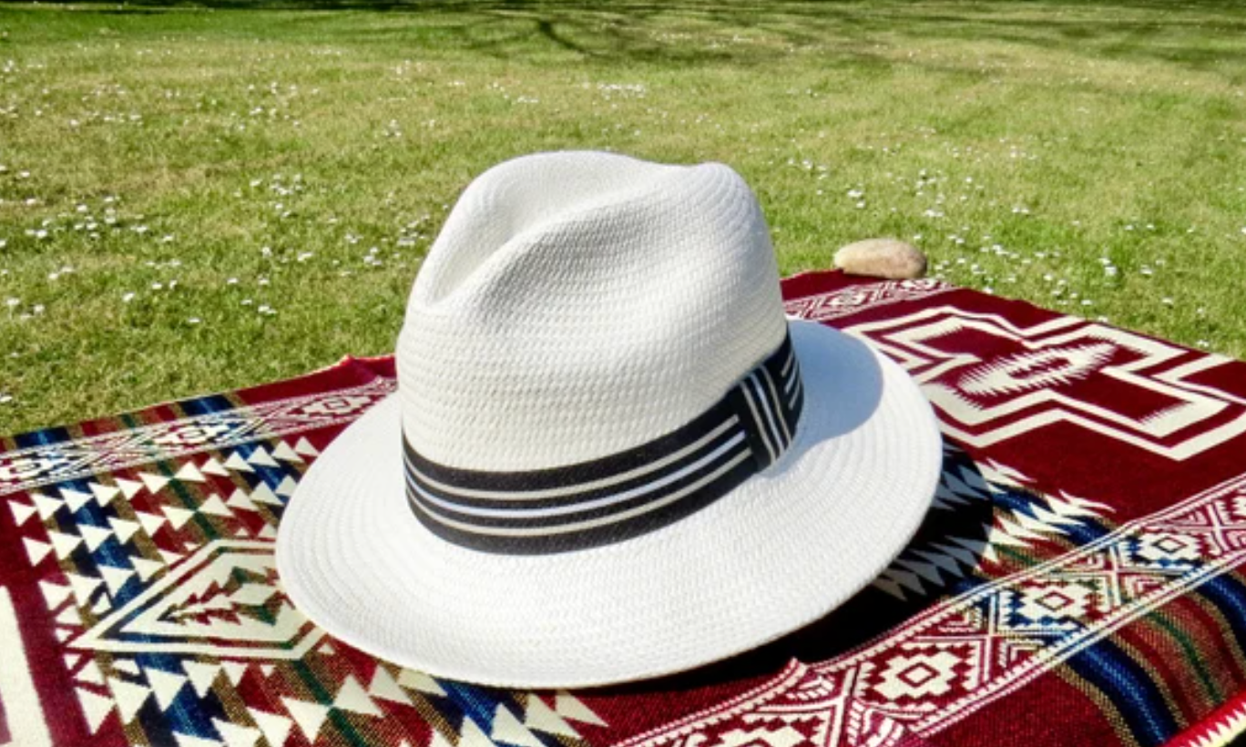 Original Panama Hat, Elegant fine hat, Golf polo outfit, Black White Beige Band