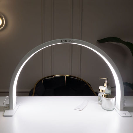 Lampa na biurko do paznokci - Twój najlepszy przyjaciel