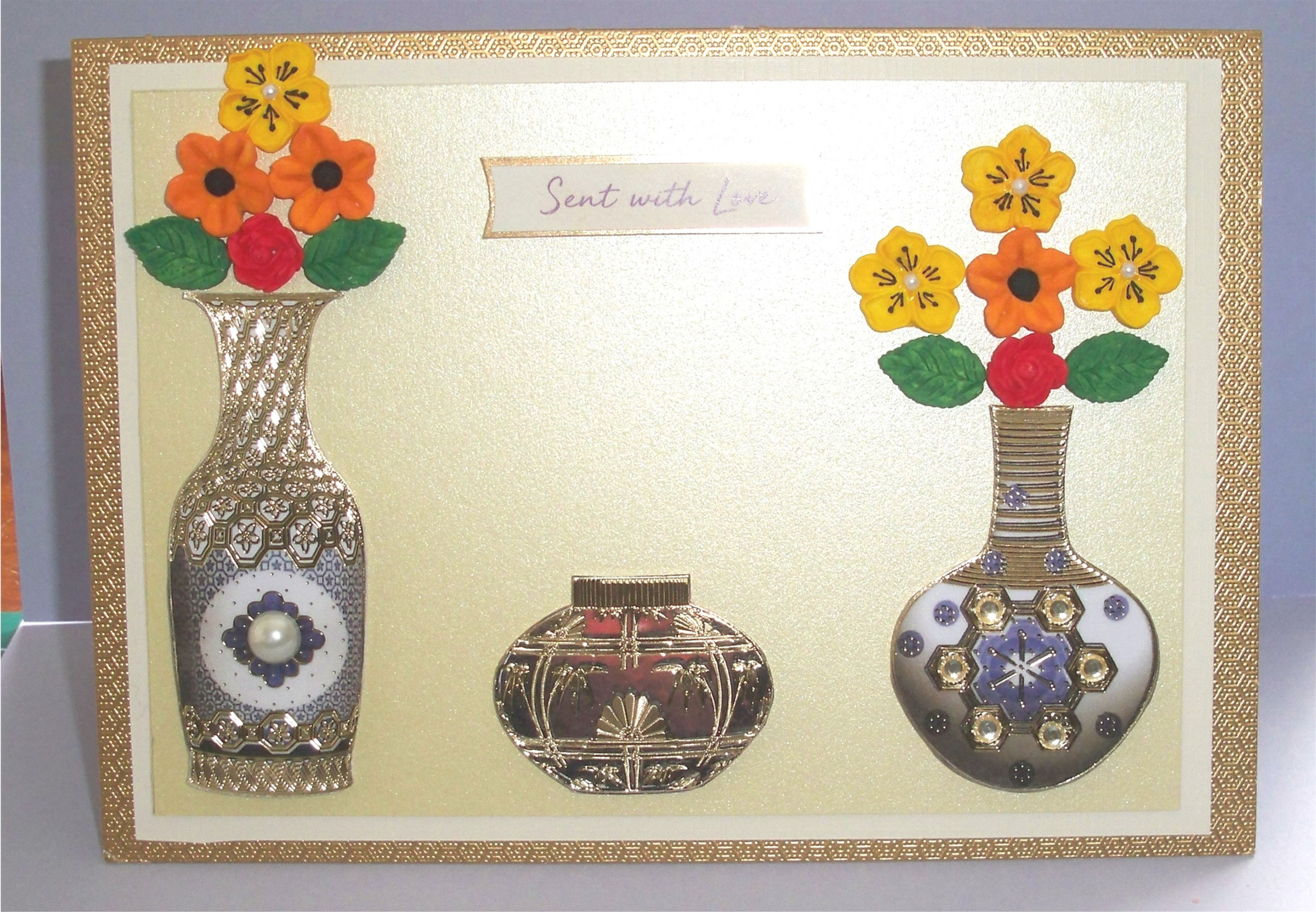 Pegg18 - Hand Made Oriental Vass & Clay Flowers Greeting Card
