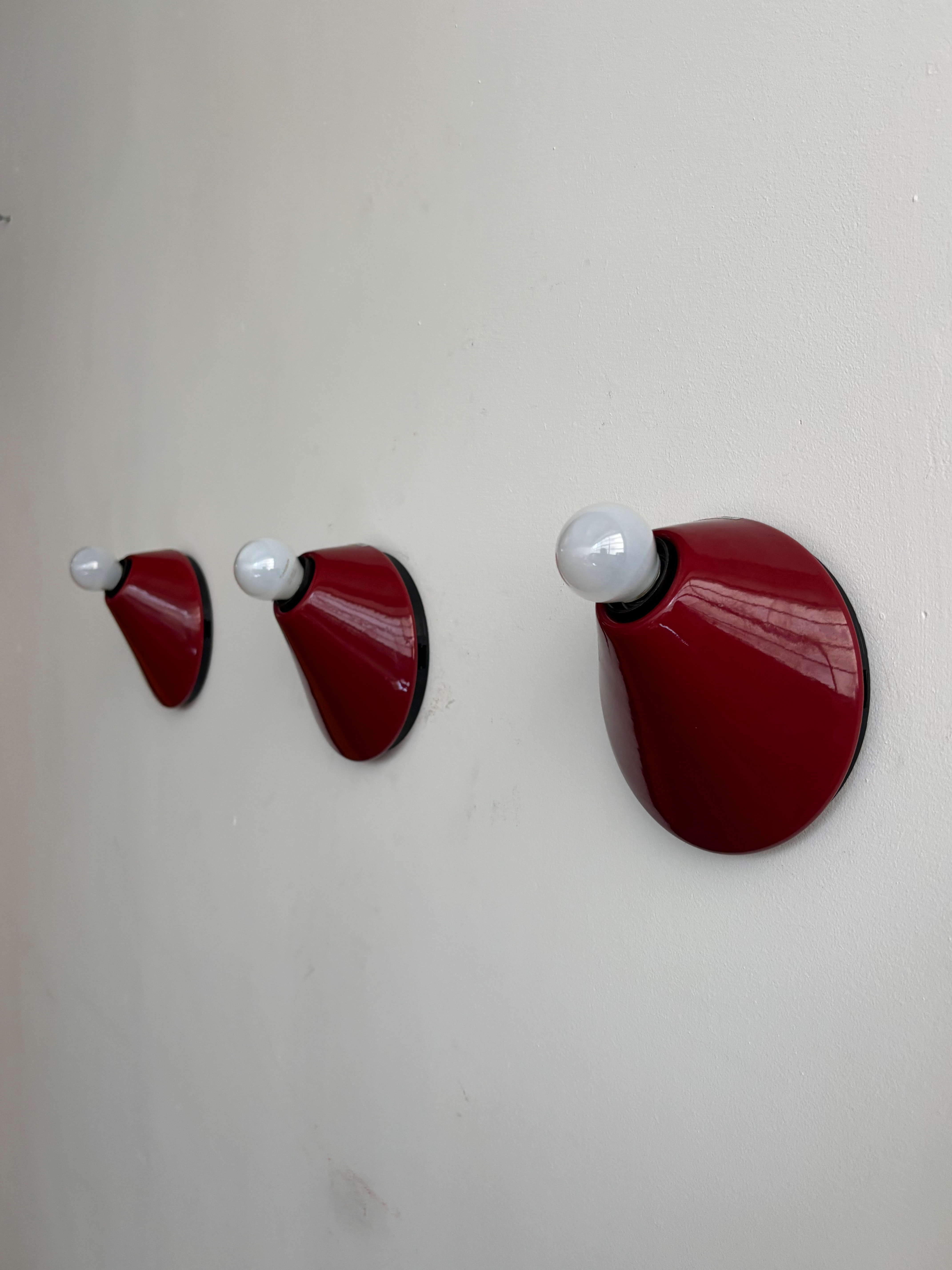 Gae wall lamp by Örni Halloween for Artemide, 1970s Italy