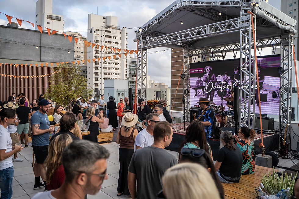 Festival de jazz gratuito acontece em rooftop nos Jardins