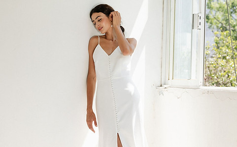 Vestido de novia liso minimalista elegante