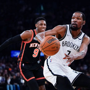 Kevin Durant reportedly requests trade out of Brooklyn