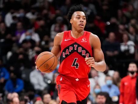 Scottie Barnes receives Rookie of the Year award