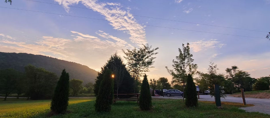 Best Months for Eureka Springs RV Camping: Water Levels, Wildflowers & Weather Tips