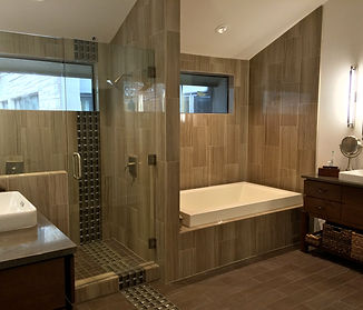 13 Las Brisas Bath