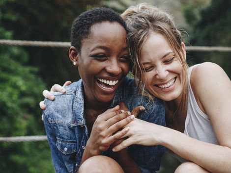 12 small ways to feel HAPPIER in the next 5 minutes: