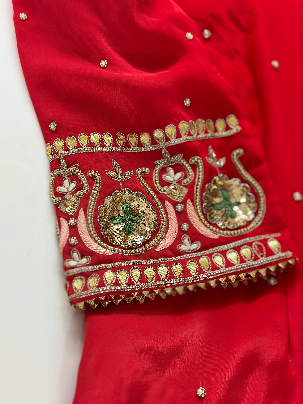 Thumbnail: Red Pure Natural Crave Handwork Suit