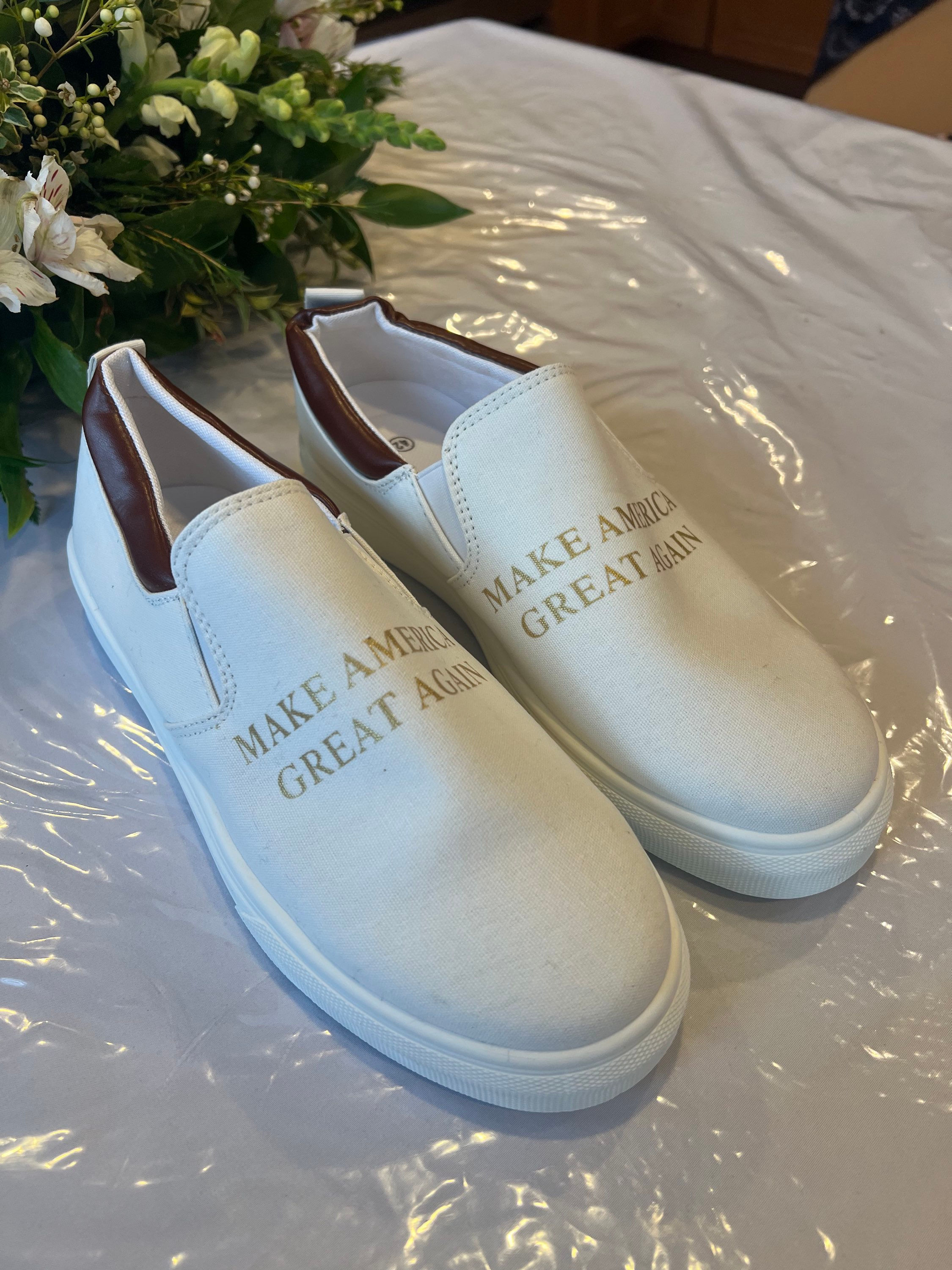 MAGA shoes-White