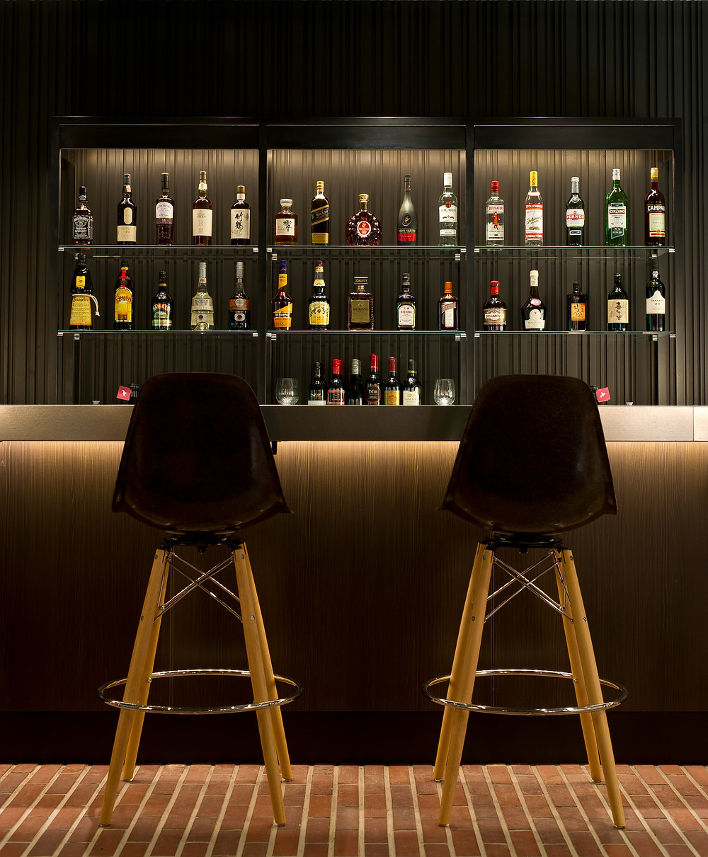 The hotel bar at the Green Leaf Niseko.