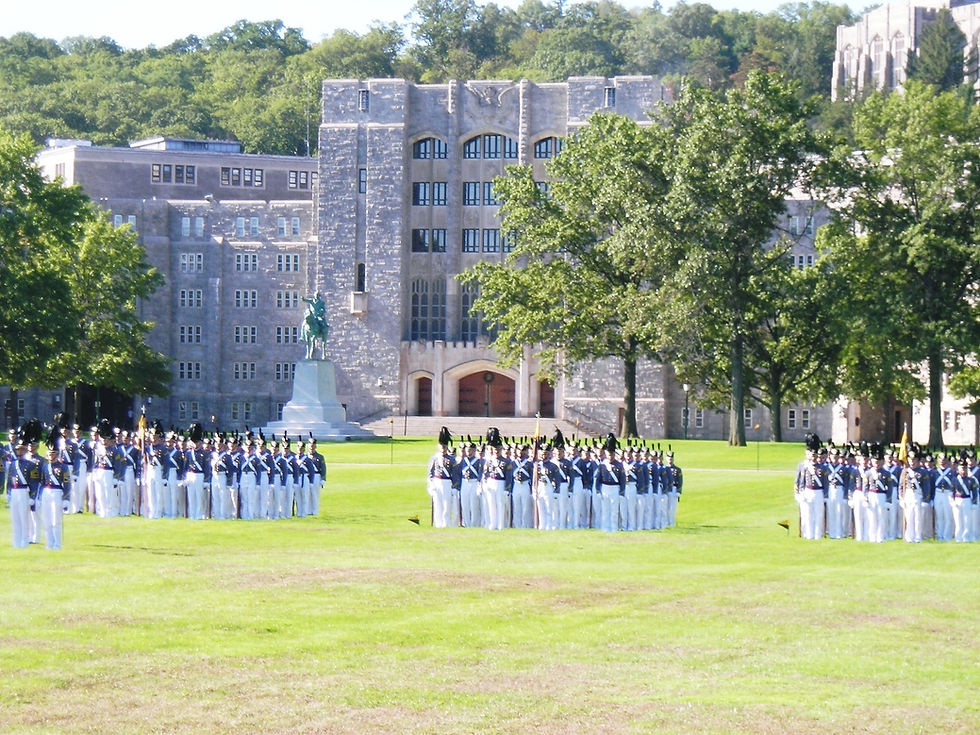 WASHINGTON STATUE ON THE PLAIN AT WEST POINT