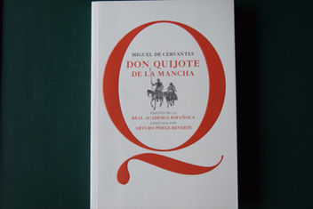 EL QUIJOTE <POPULAR-ESCOLAR> adaptado por ARTURO PÉREZ-REVERTE. Mil jóvenes y un Quijote.