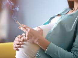 El consumo de marihuana en el embarazo está vinculado al autismo en bebés, según un nuevo estudio