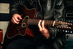 AM_Guitar.jpg