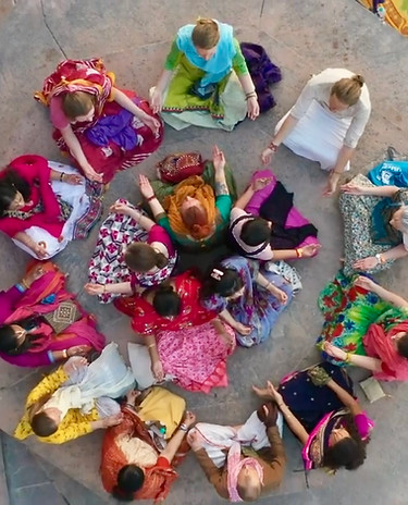 Photo OM Chanting - Inde.jpg