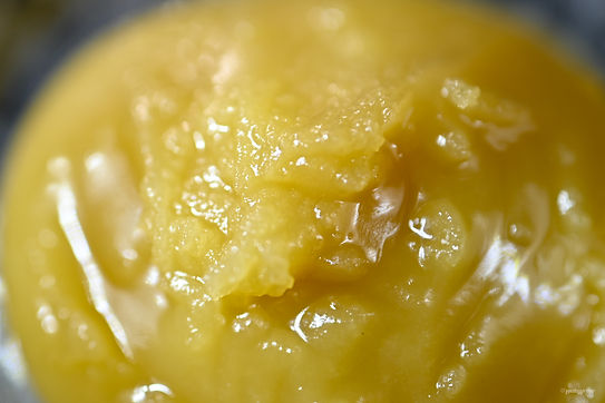 Cold cure rosin up close.