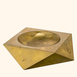 ABOUT | Peachy Hash & Co.