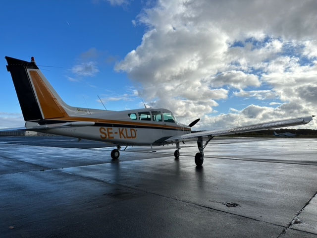 Flugzeug mieten Tipps: Flugzeug chartern - So funktioniert es