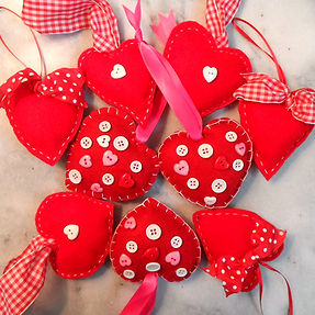 VALENTINE_FELT HEARTS_edited.jpg