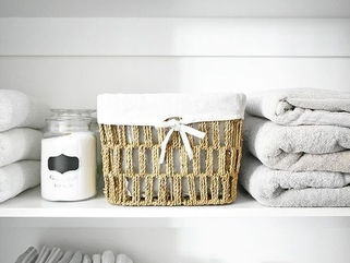Happy Hour : Liberate Your Linens