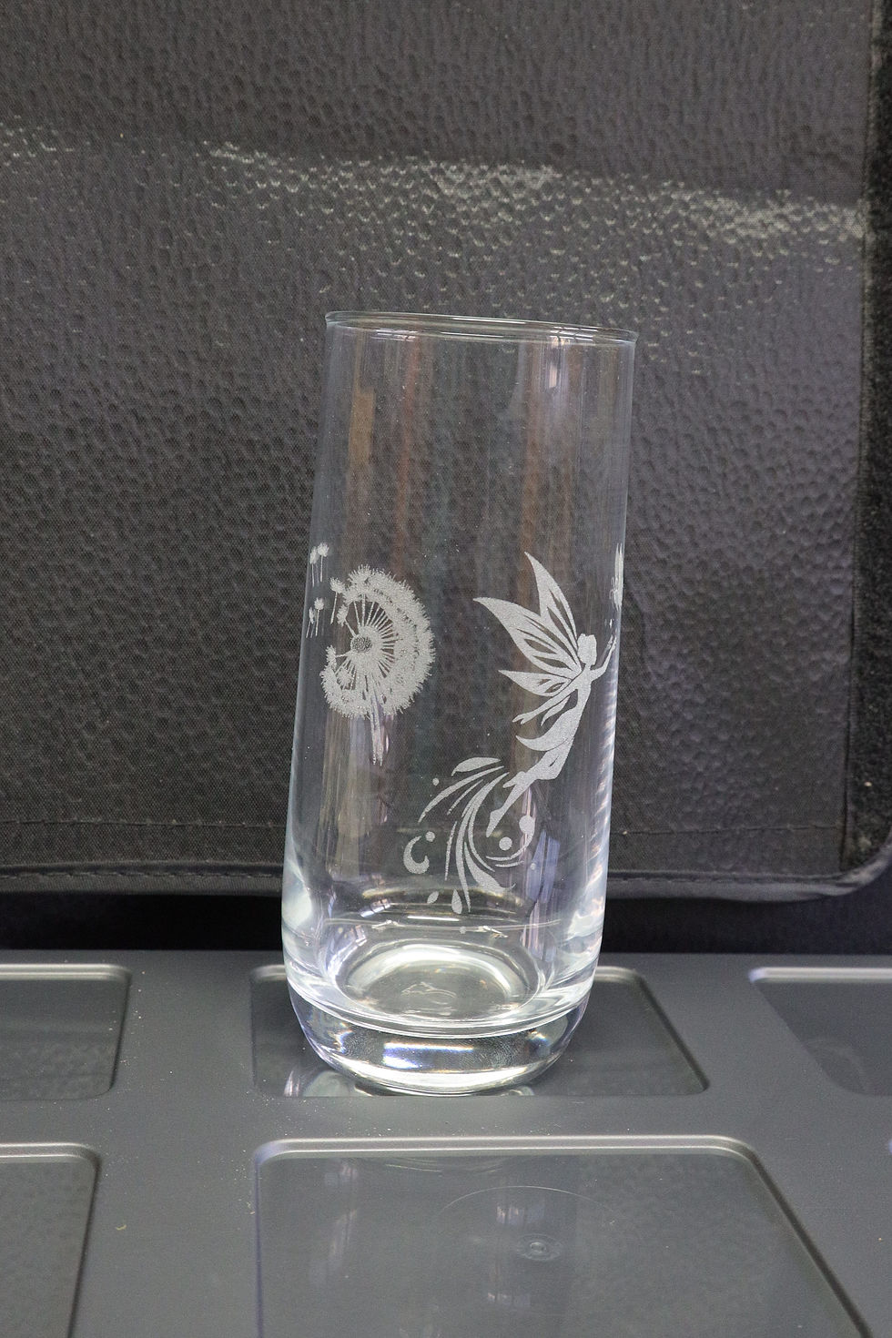 Miniature : Verre avec gravure