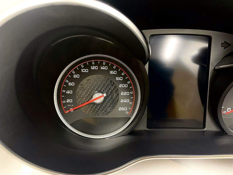 Miniatiūra: Mercedes-Benz C-class, GLC, AMG style 260km/h