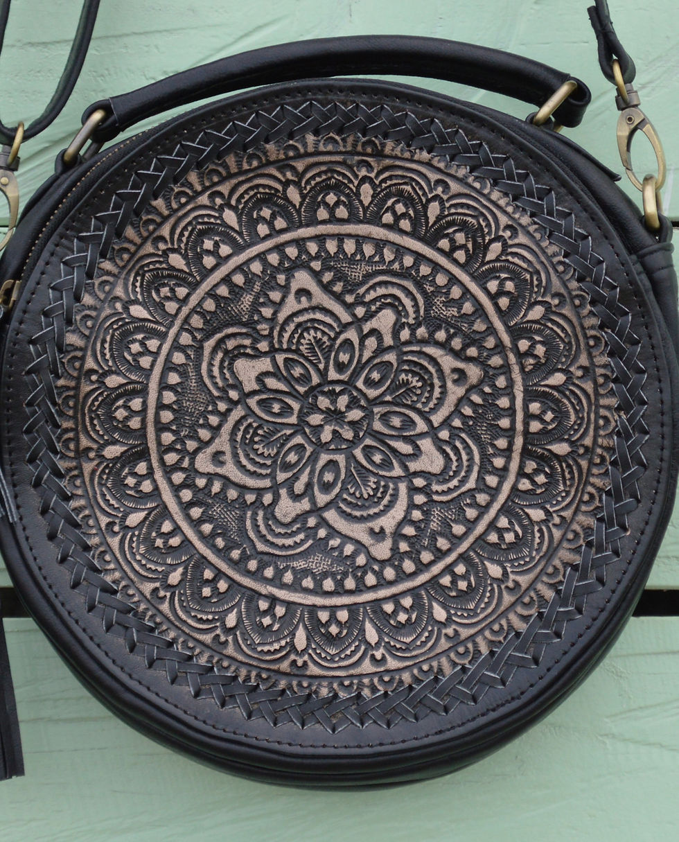 Miniaturbild: Runde Ledertasche Mandala