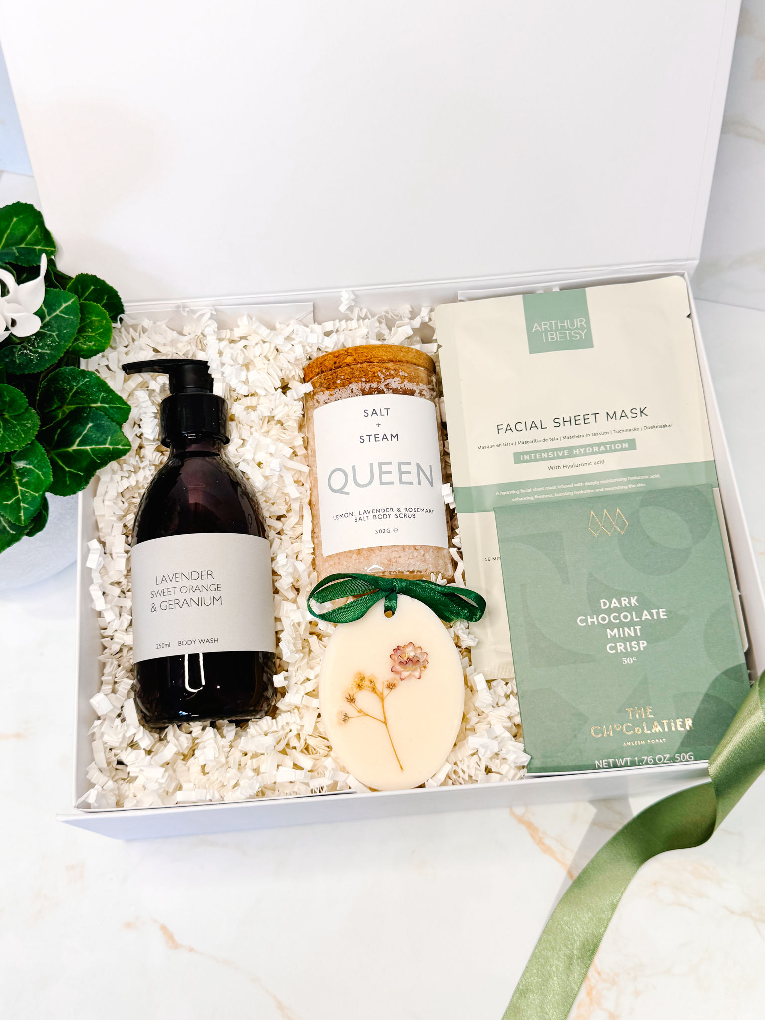 Luxury Mother’s Day wellness gift box with body wash, salt scrub and face mask UK