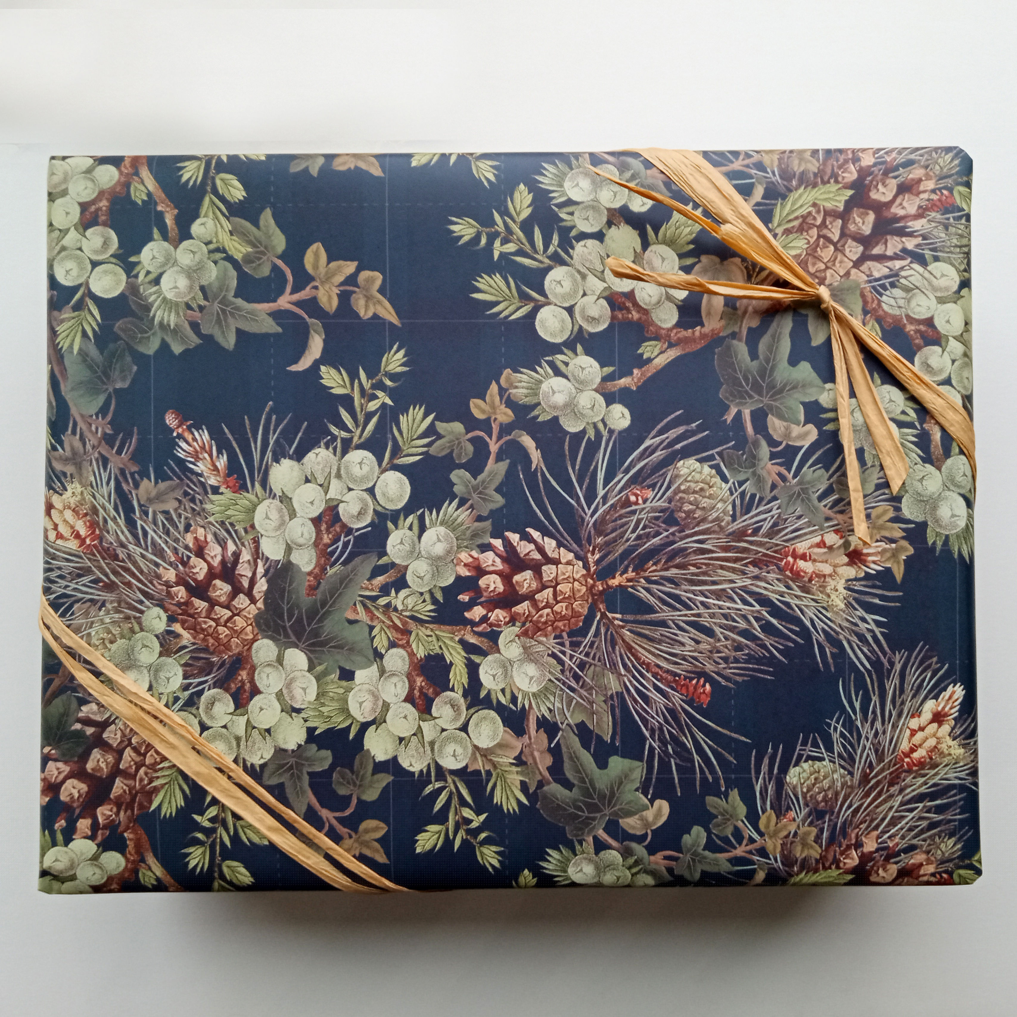 Juniper & Pine Premium Gift Wrap