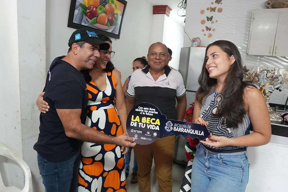Alcalde Char entregó 44 becas de la primera cohorte del programa ‘La beca de tu vida’.