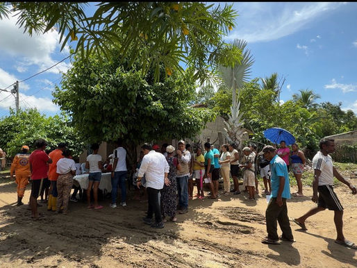 Gobernación entrega ayudas humanitarias a los habitantes de Santa Cruz, corregimiento de Luruaco