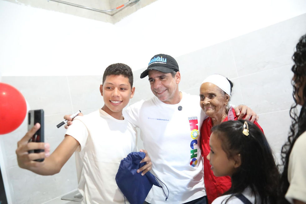 Alcalde Char y Beneficiarios.