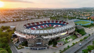 *Alcalde Char anuncia adjudicación de trabajos de ampliación del estadio Metropolitano*