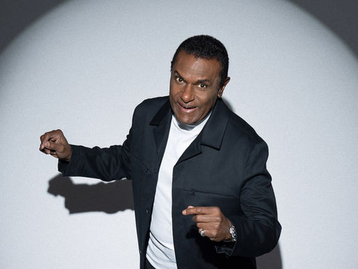 El Canario celebra cinco décadas de carrera con el álbum “Big Swing”