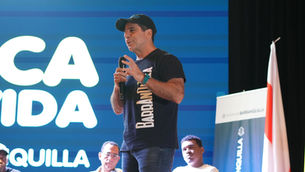 Alcalde Char entregó 44 becas de la primera cohorte del programa ‘La beca de tu vida’
