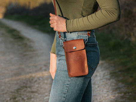 Pochette ou sacoche rando en cuir