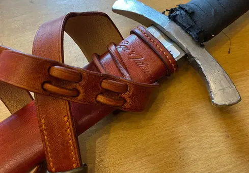 etui-epee-cuir-sur-mesure-equintense