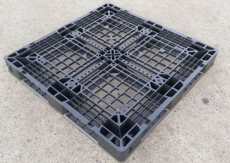 120x100 - Vented Deck - 6 Runners - China Plastic Export Pallets - Y1210WTC