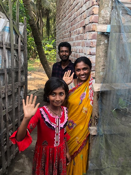 PHOTO_Bangladesh_Family.jpg