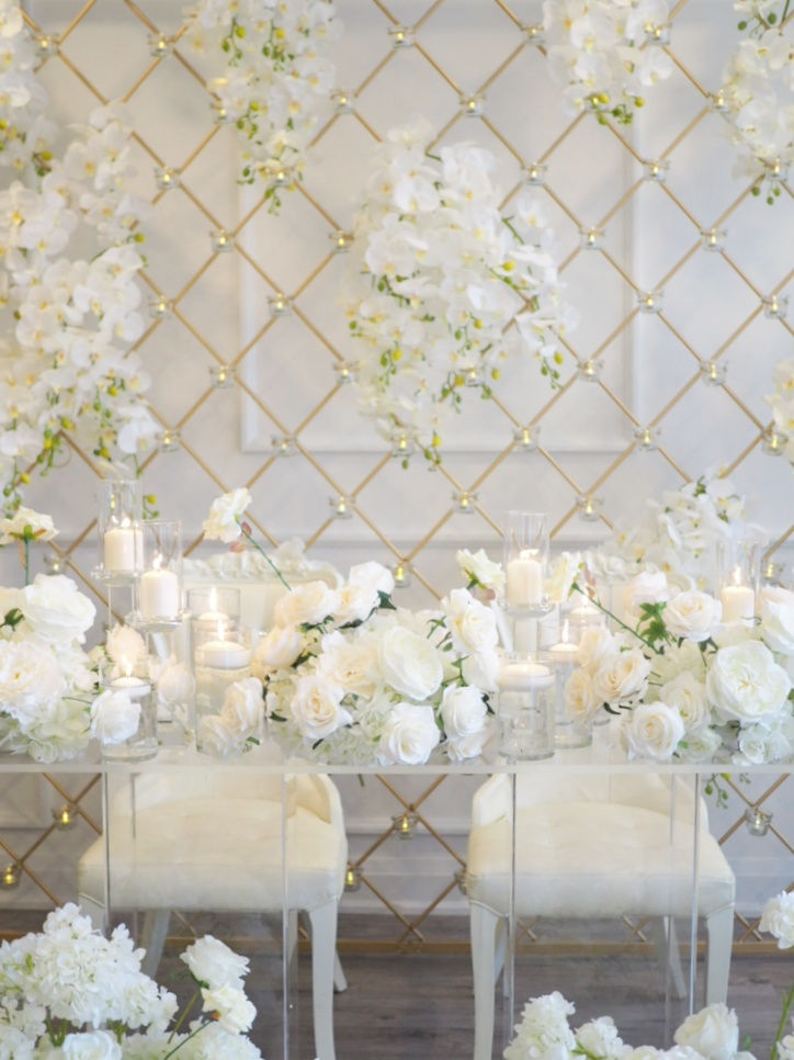 Thumbnail: Princess White (Silk Floral)