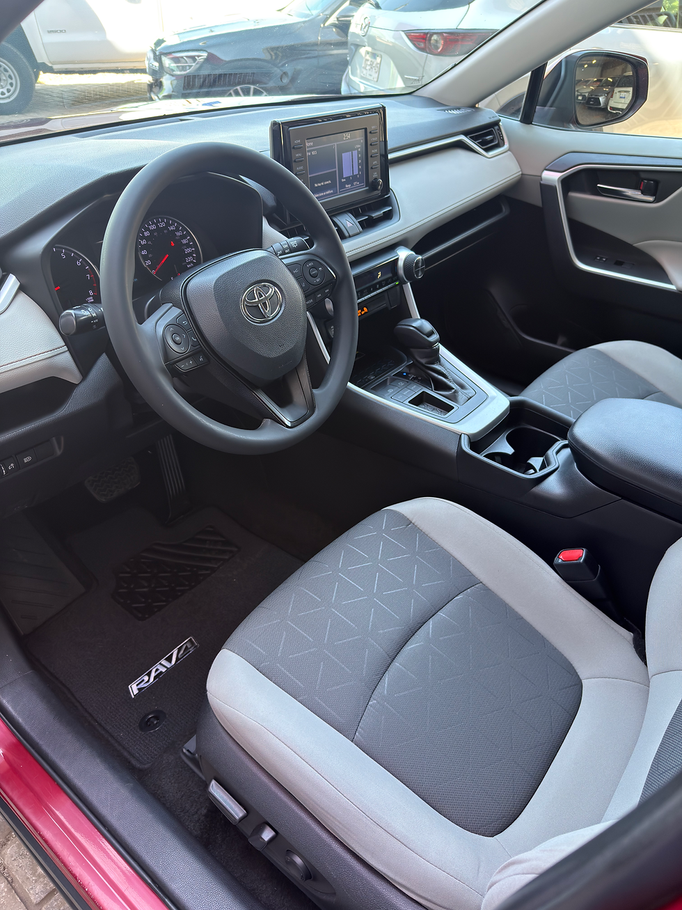 Miniatura: RAV4 XLE CROSSOVER 2021