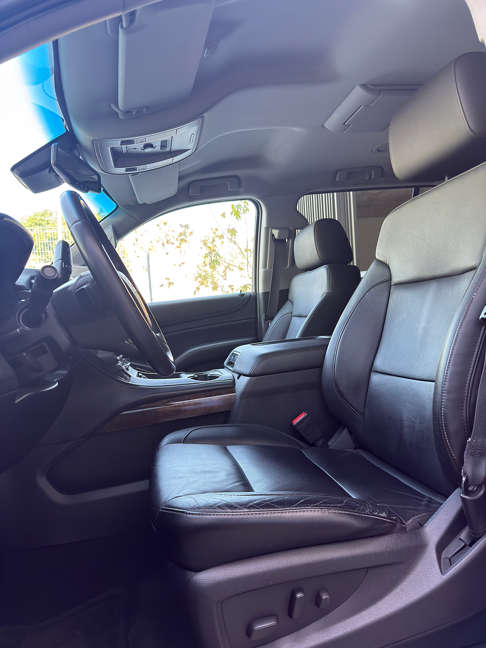 Miniatura: SUBURBAN 2015 LT