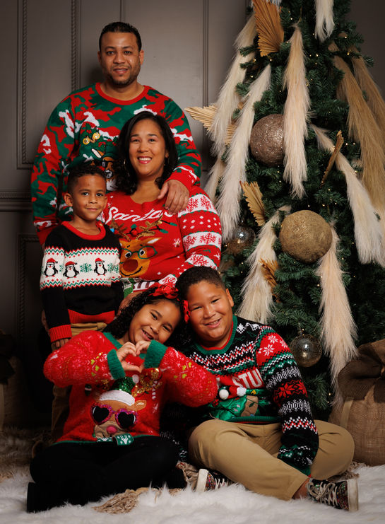 ElianaFamilyChristmas2022-020