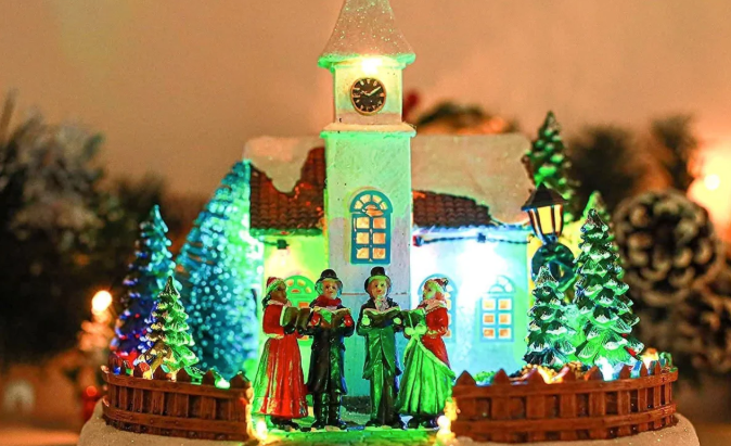 Christmas villages & scenes